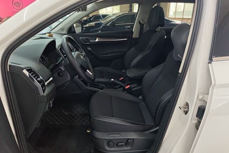 Used Skoda Karoq 2019 TSI280 Smart Drive Deluxe Edition China VI Standard Left Front Seat