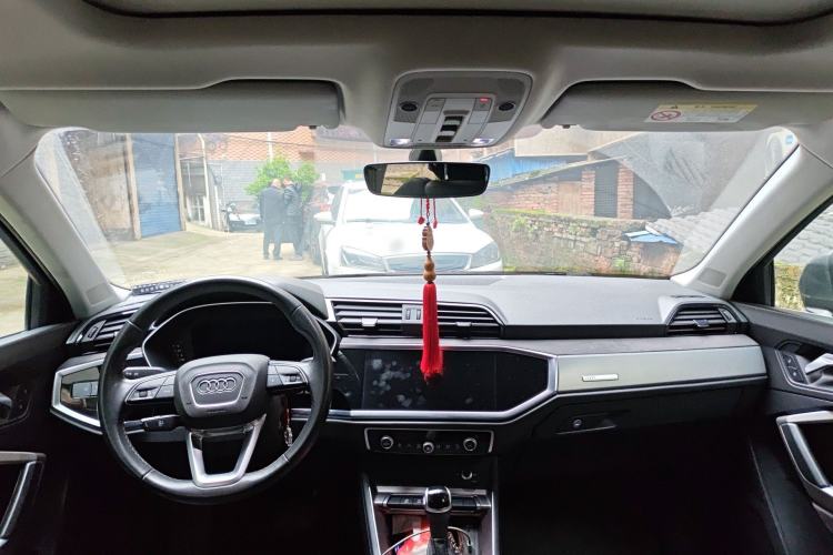 Used Audi Q3 2022 35 TFSI Progressive Dynamic Edition
