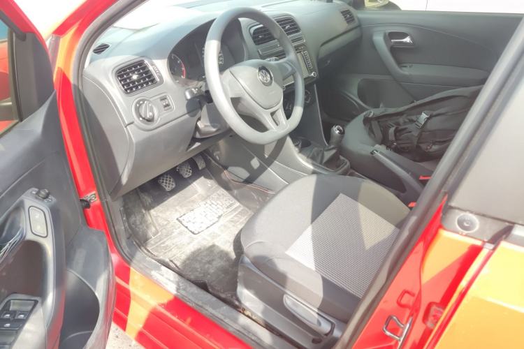 Used Volkswagen Polo 2014 1.4L Manual Fashion Edition Driver Seat