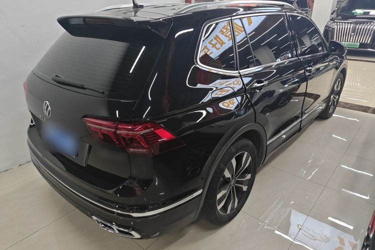 Used Volkswagen Tiguan L 2024 330TSI Automatic Two-Wheel Drive R-Line Enhanced Edition Rear Right 45 Deg