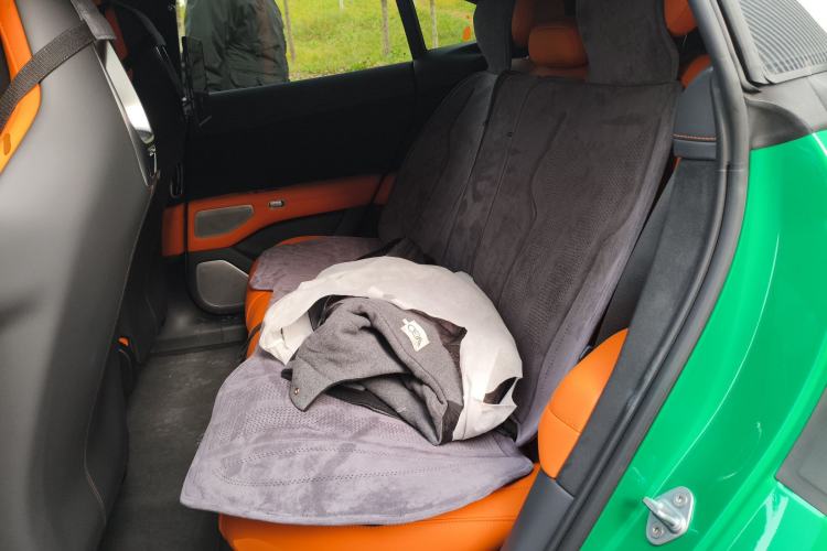 Used Xiaomi Auto YU7 2025 Ultra-Long Range High-Performance All-Wheel-Drive Max Edition
