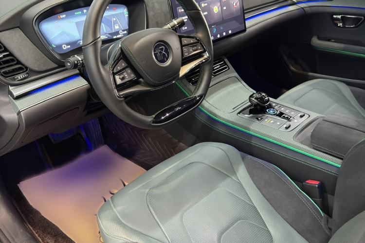 Used BYD Han 2022 EV 610 km All-Wheel-Drive Qianshan Cui Limited Edition Interior 4