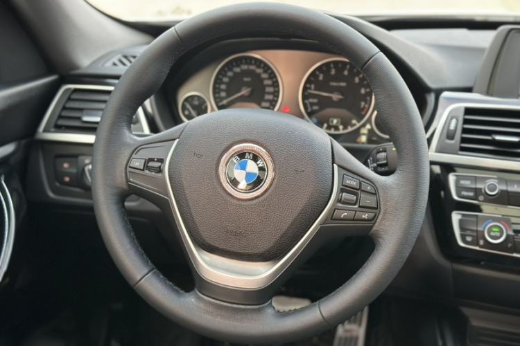 Used BMW 3 Series GT 2018 320i Sport Edition