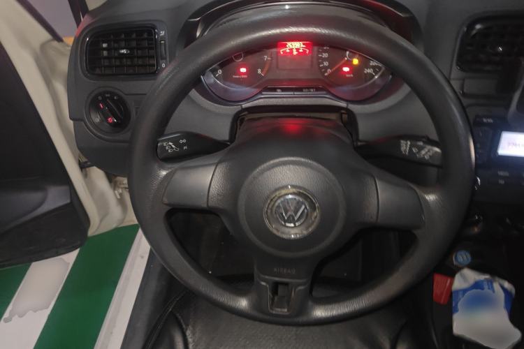 Used Volkswagen Polo 2011 1.4L Manual ZhiLe Edition