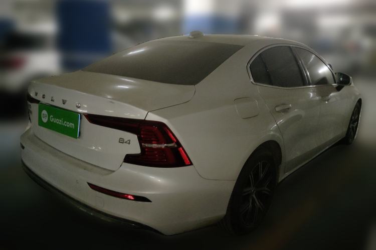 Used Volvo S60 2025 B4 Zhiyi Luxury Edition Rear Right 45 Deg
