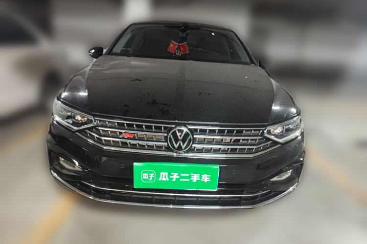 Used Volkswagen Magotan 2025 Revised Version 2 Zhongxiang Edition 330TSI DSG Luxury Trim