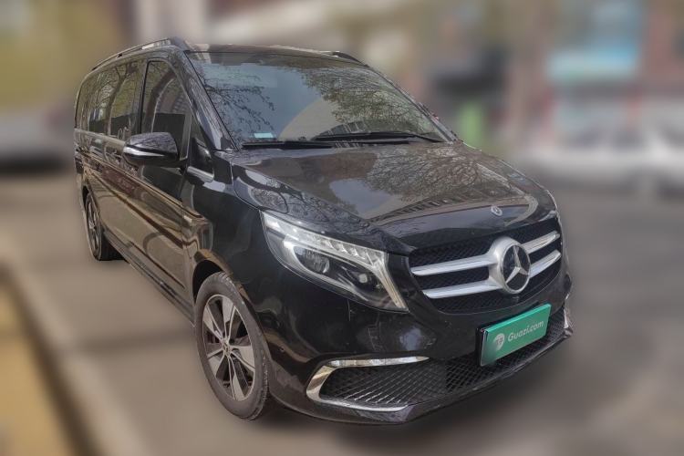 Used Mercedes-Benz V-Class 2020 V 260 Prestige Edition Front Right 45 Deg