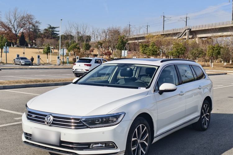 Used Volkswagen Variant 2018 380TSI Two-Wheel Drive Comfort Edition