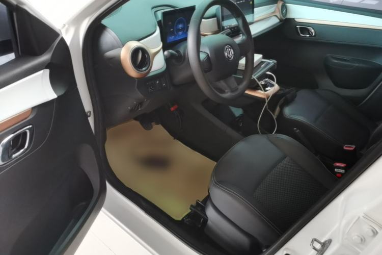 Used Dongfeng NAMMI BOX 2022 Chasing Wind Edition 331 km Standard Model