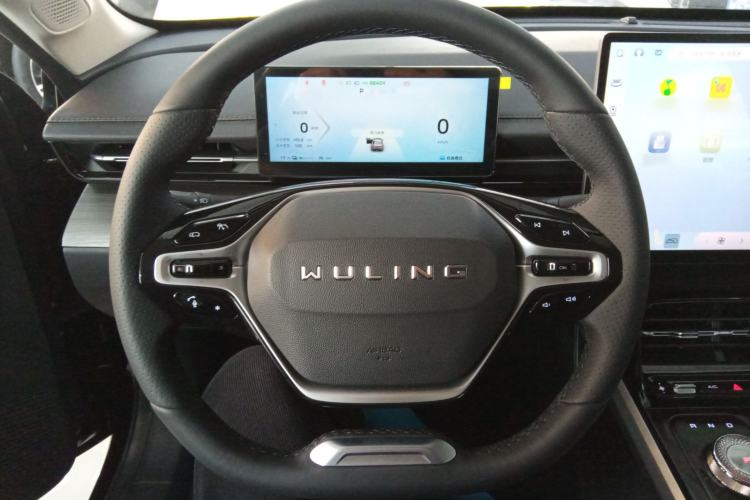 Used Wuling Xingguang 2024 Co-Creation Edition 510 Advanced Model
