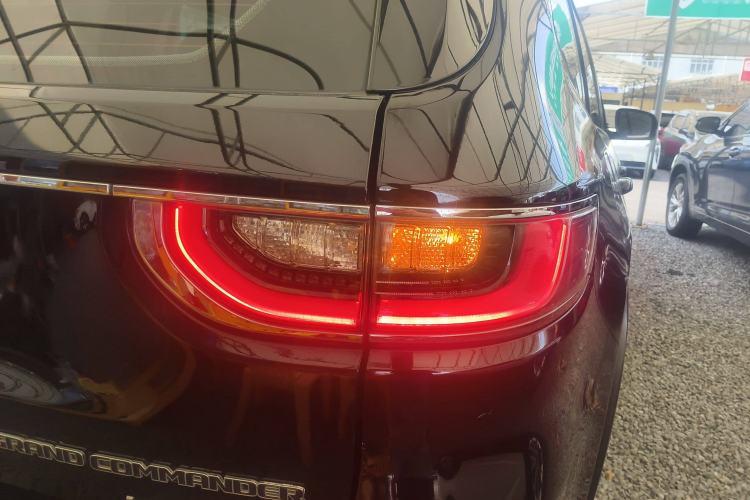 Used Jeep Grand Commander 2018 2.0T Four-Wheel Drive Enjoyment Edition China VI