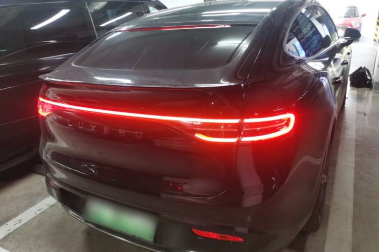 Used Hima Luxeed R7 2025 Range-Extended Version 251 km Max
