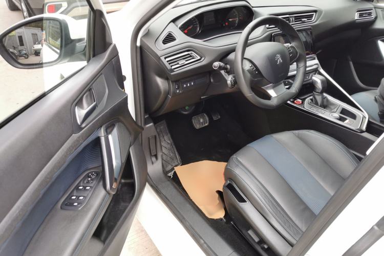 Used Peugeot 308 2016 350THP Automatic Prestige Edition
