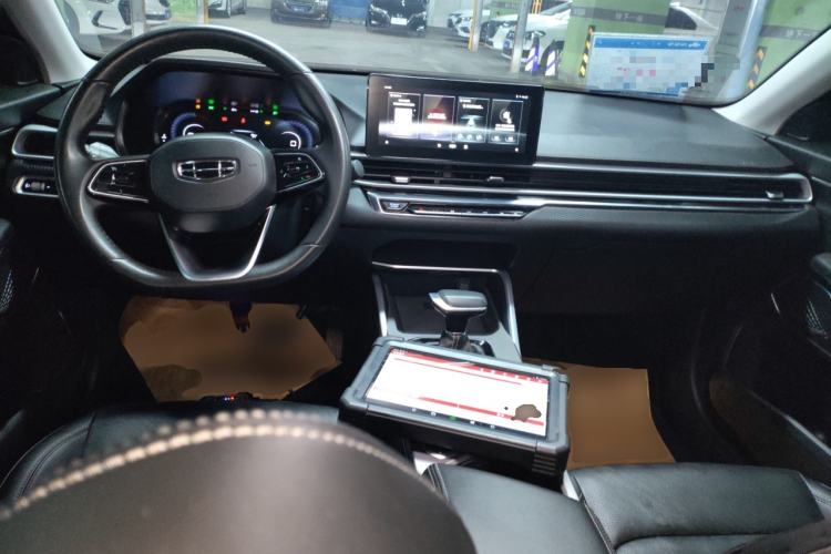 Used Geely Auto Emgrand 2022 4th Generation 1.5L CVT Luxury Model Center Console