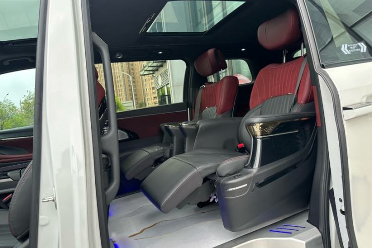 Used GAC Trumpchi M8 2023 Zongshi Series Dual-Motor Supreme Edition