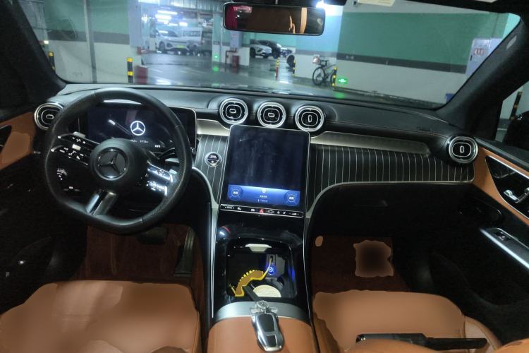 Used Mercedes-Benz GLC 2023 Refreshed GLC 300 L 4MATIC Dynamic Edition 5 Seats
