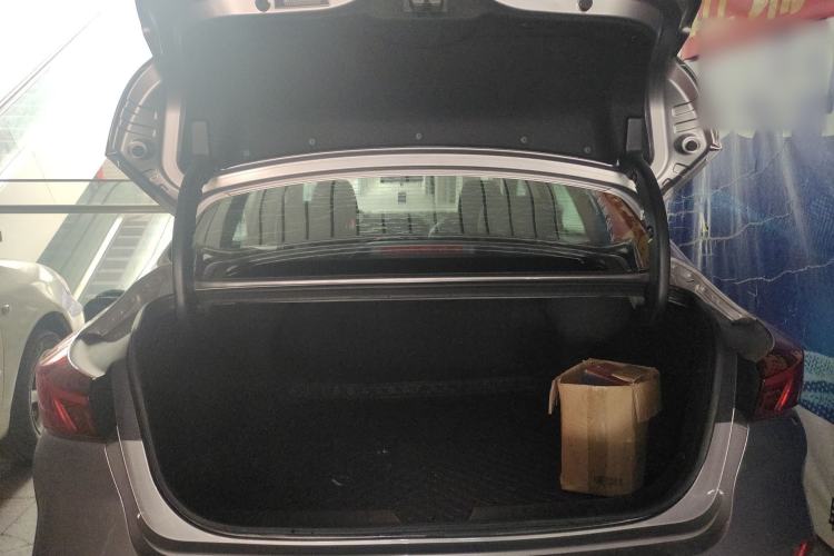 Used CHANGAN Eado 2020 PLUS Blue Whale NE 1.4T GDI DCT Prestige Model Trunk