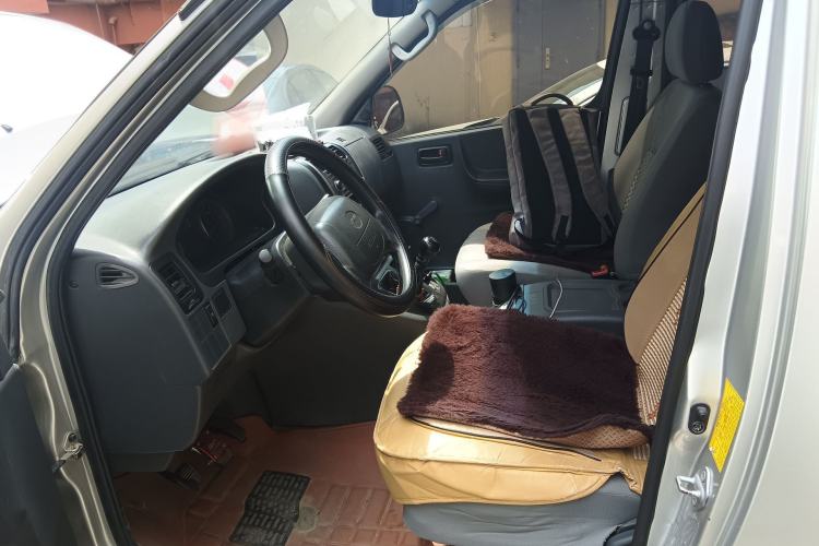 Used Jinbei Grace 2016 2.0L Express Utility Model Left Front Seat