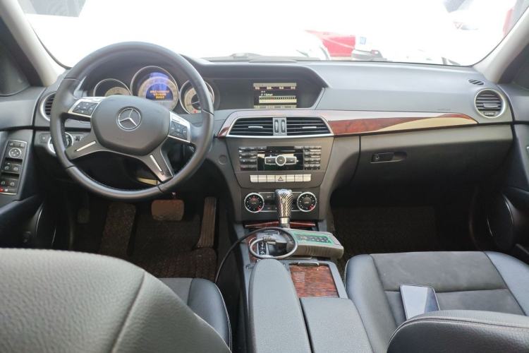Used Mercedes-Benz C-Class 2013 C 260 Elegant Grand Edition
