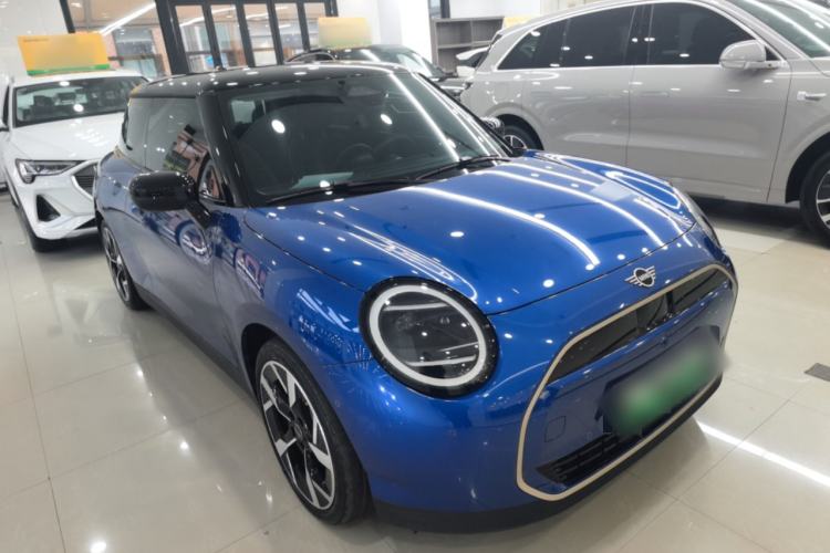 Used MINI Electric COOPER 2024 452km COOPER SE Artist