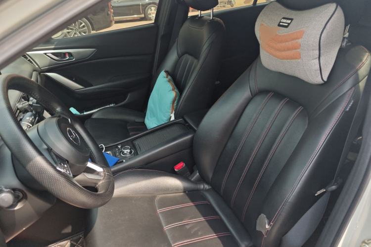 Used Mazda CX-4 2018 2.0L Automatic Two-Wheel Drive Blue Sky Dynamic Version China VI Standard Left Front Seat