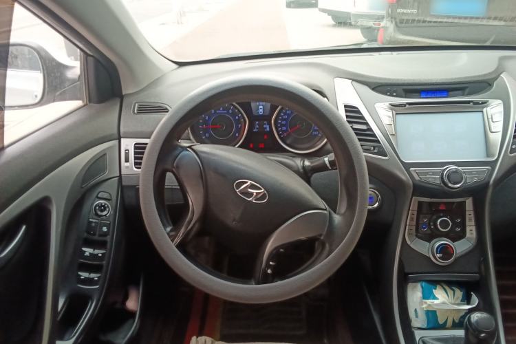 Used Hyundai Elantra (5th Generation / Langdong) 2015 1.6L Manual Leading Model Steering Wheel