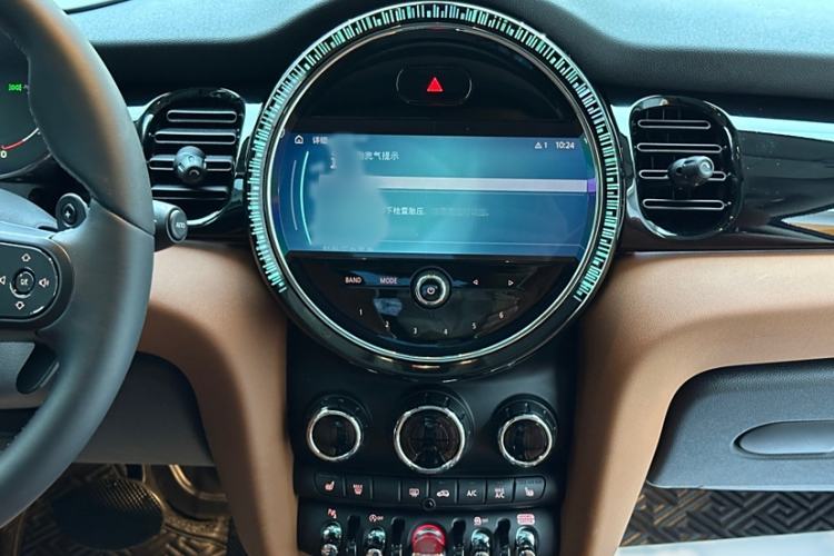 Used MINI MINI 2023 2.0T COOPER S Artist