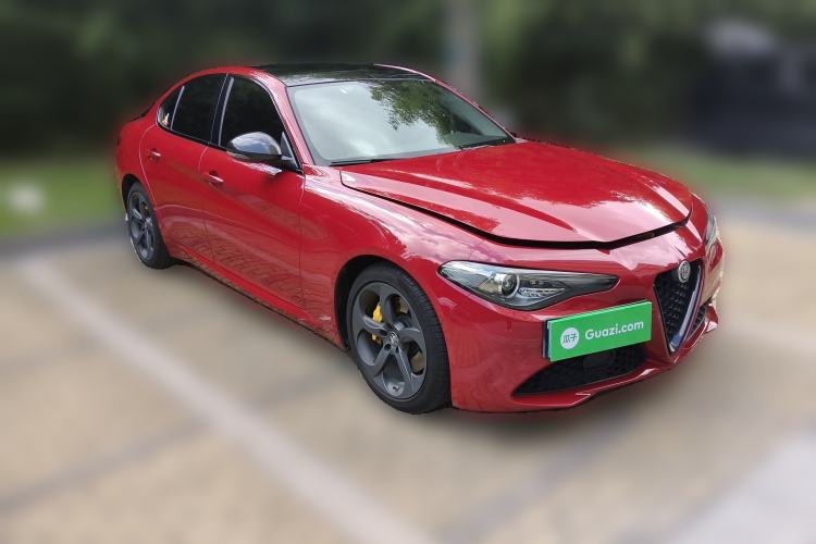 Used Alfa Romeo Giulia 2019 2.0T 280HP Black Package Limited Edition
