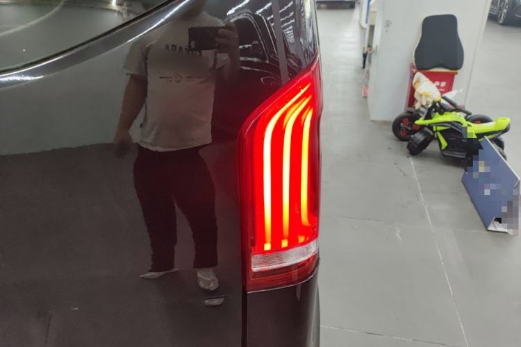 Used Mercedes-Benz Vito 2021 2.0T Elite Version 7 Seats