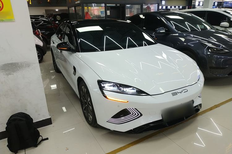 Used BYD Seal 2022 550 km Standard Range Rear-Wheel Drive Prestige Version