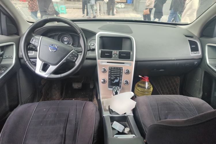 Used Volvo XC60 2017 T5 AWD Smart Upgrade Model