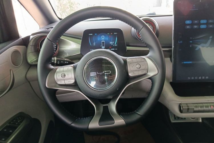 Used BYD Dolphin 2021 405 km Fashion Edition