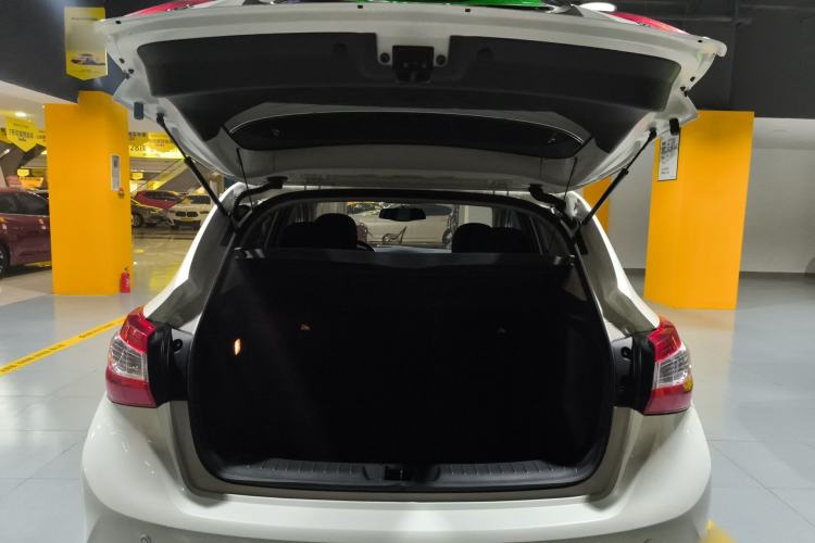 Used Nissan Tiida 2019 1.6L CVT Cool Edition China VI Standard