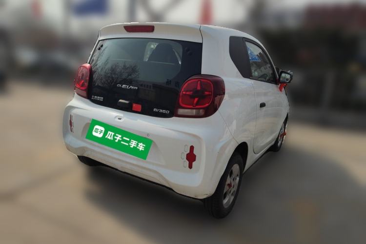 Used Roewe Clever 2021 302 km New Four-Seater Super-Efficient Version
