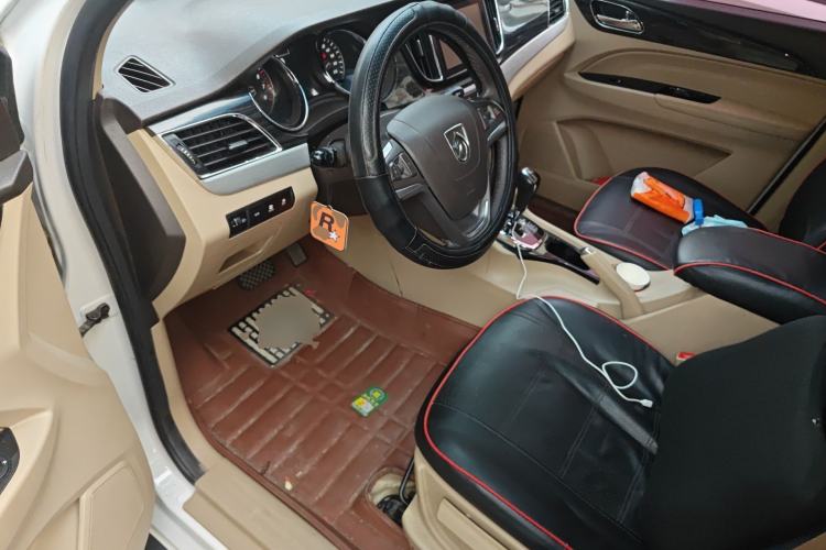 Used Baojun 730 2016 1.8L iAMT Luxury Model 7 Seats Driver Seat