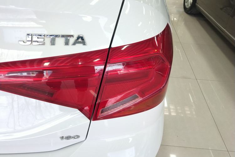 Used Volkswagen Jetta 2017 1.5L Automatic Comfort Model
