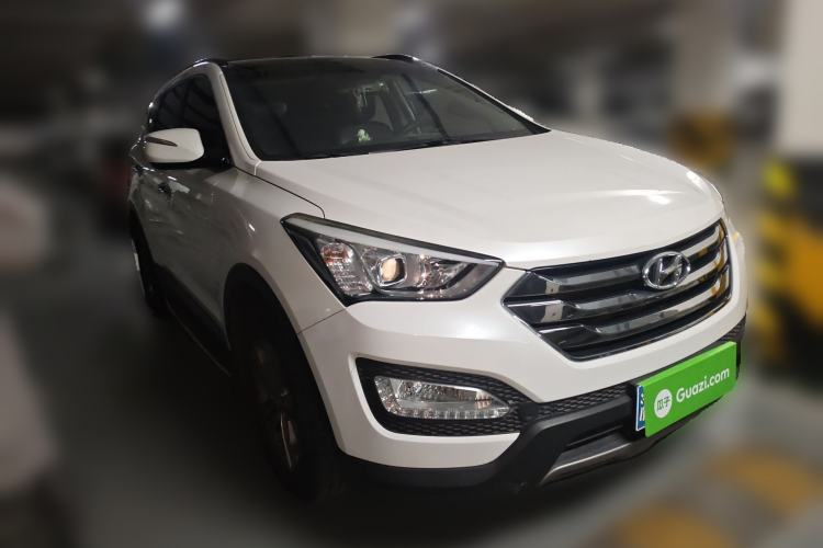 Used Hyundai Santa Fe 2013 2.4L Automatic Two-Wheel Drive Smart Version
