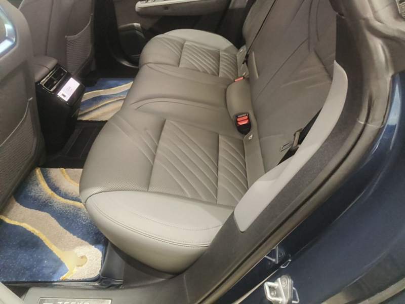 Used Zeekr 001 2024 YOU Edition 100 kWh All-Wheel Drive — 16
