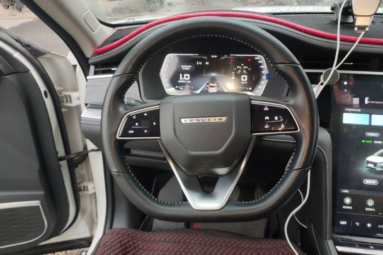 Used Venucia Star 2020 260T Automatic 48V Mild Hybrid Turbocharged Star Edition
