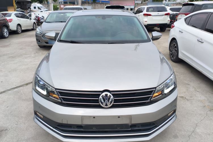 Used Volkswagen Sagitar 2017 230TSI Automatic Luxury Edition Front