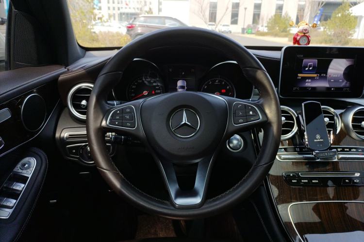 Used Mercedes-Benz GLC 2018 GLC 260 4MATIC Dynamic Edition Steering Wheel