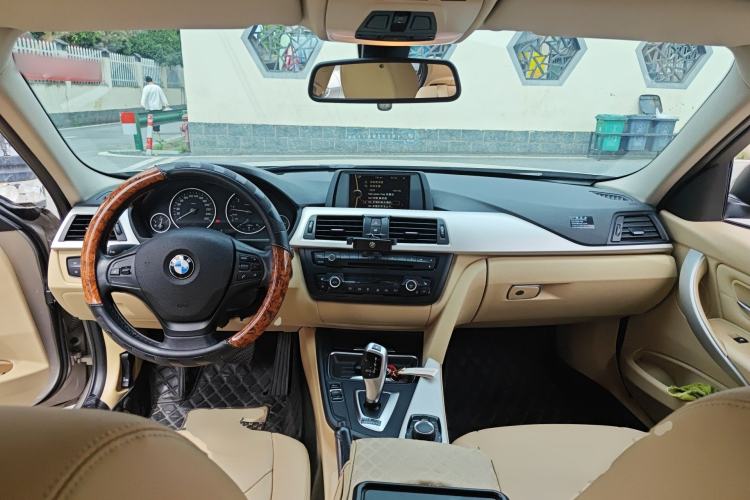 Used BMW 3 Series 2014 320i Active Edition
