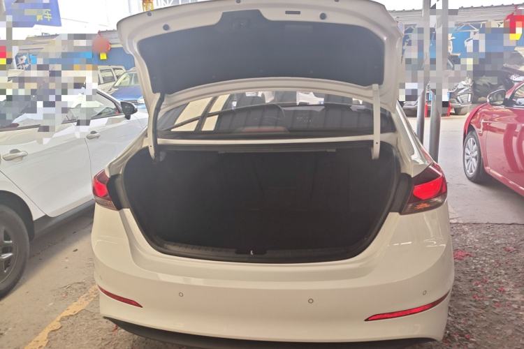 Used Hyundai Elantra (6th Generation / Lingdong) 2016 1.6L Automatic ZhiXuan – Elite Version
