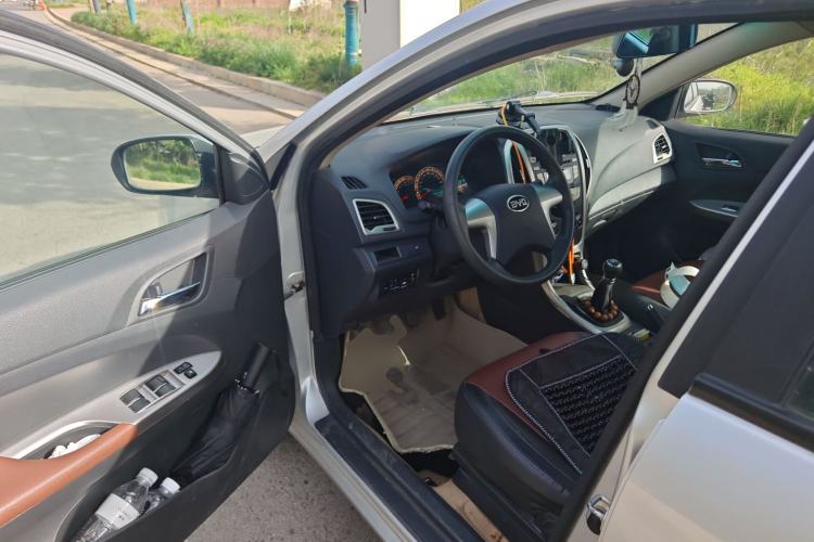 Used BYD F3 2015 Energy-Saving Edition 1.5L Manual Luxury Model