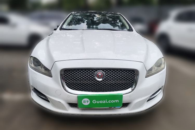 Used Jaguar XJ 2014 XJL 3.0 SC Two-Wheel-Drive Panoramic Business Edition
