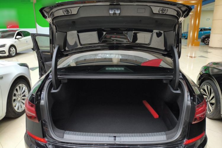 Used Volkswagen Passat 2020 330TSI Elite Edition China VI
