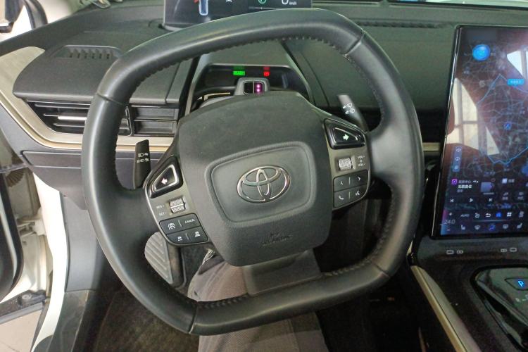 Used Toyota bZ3 2023 616 km Long-Range Premium Steering Wheel