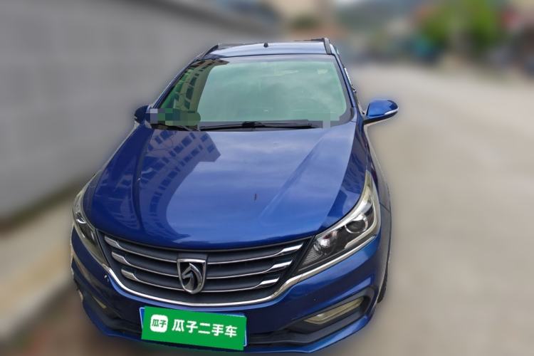 Used Baojun 310W 2017 1.5L Manual Fashion Model China V
