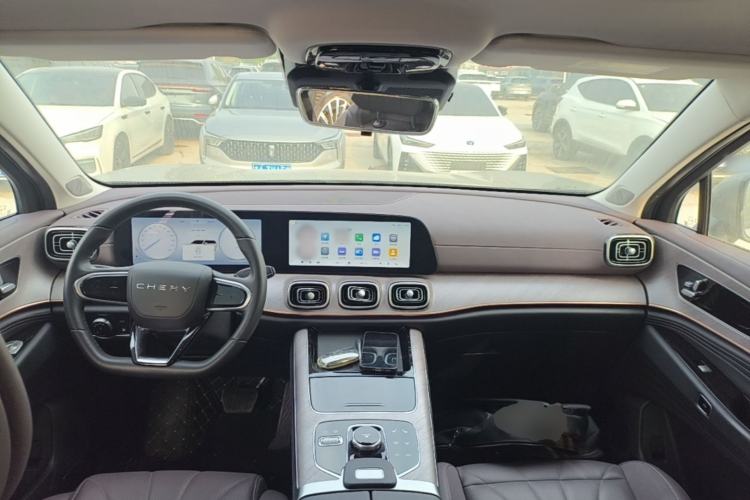 Used Chery Tiggo 9 C-DM 2025 1.5T 106KM Ultra-Comfort Edition 5 Seats Lithium-NMC Center Console