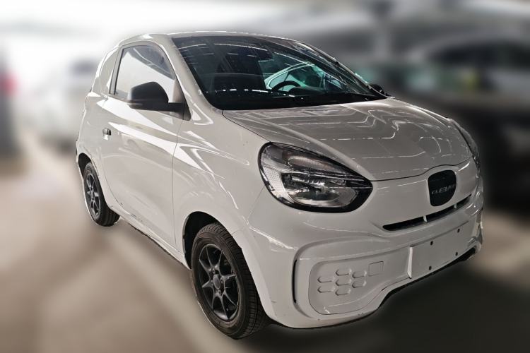 Used Roewe Clever 2022 311km QiQi BoBo Edition Front Right 45 Deg